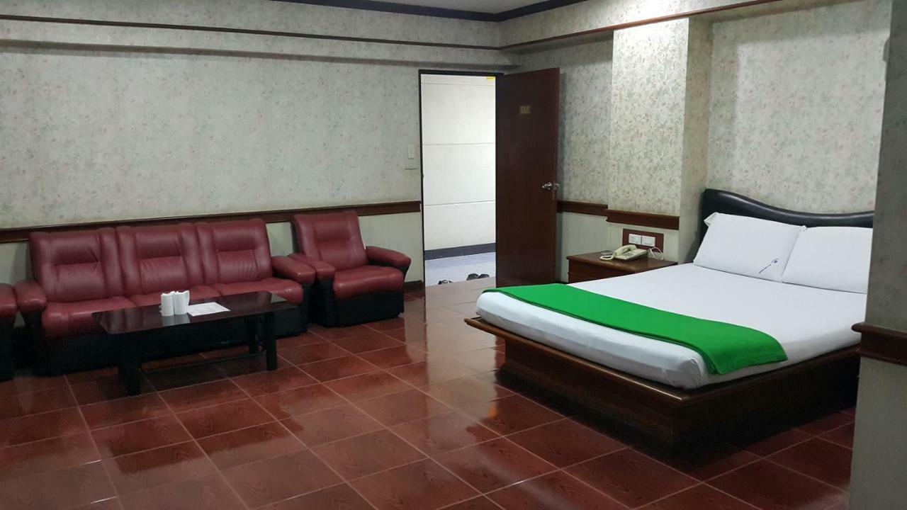 אפרטהוטל בנגקוק West Wing Mansion מראה חיצוני תמונה